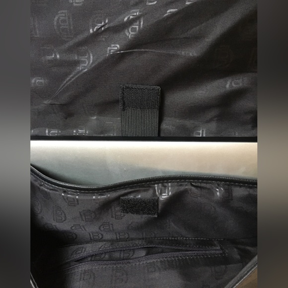 Buffaloes by David Bitton black 16in laptop bag - Picture 5 of 10